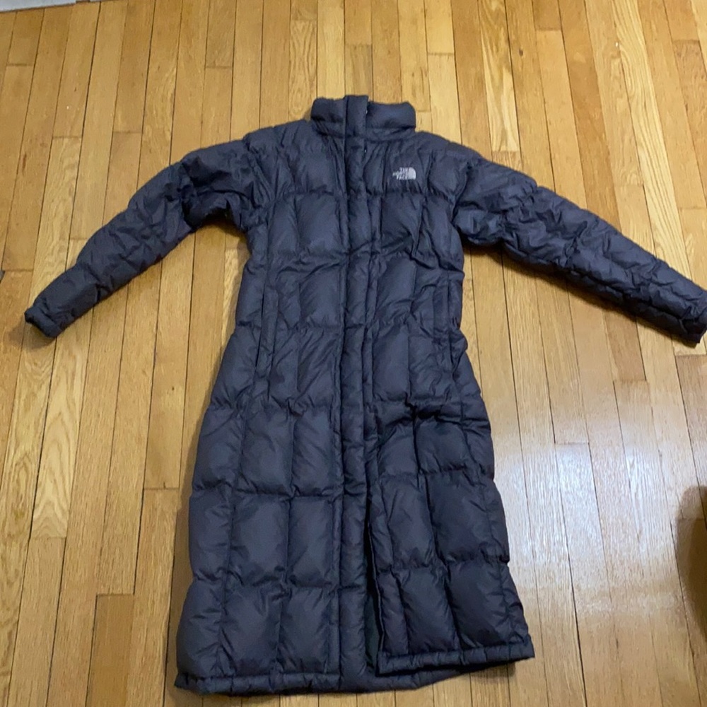 Long north face puffer
